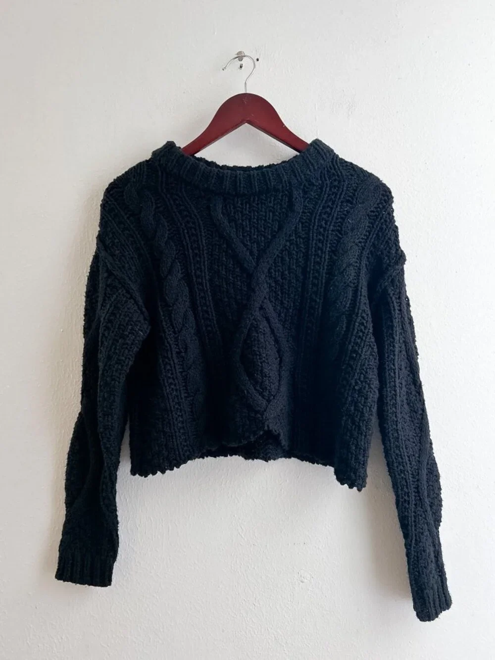 Free People Cutting Edge Cable Knit Cropped Sweater 100% Cotton in Black Size XS